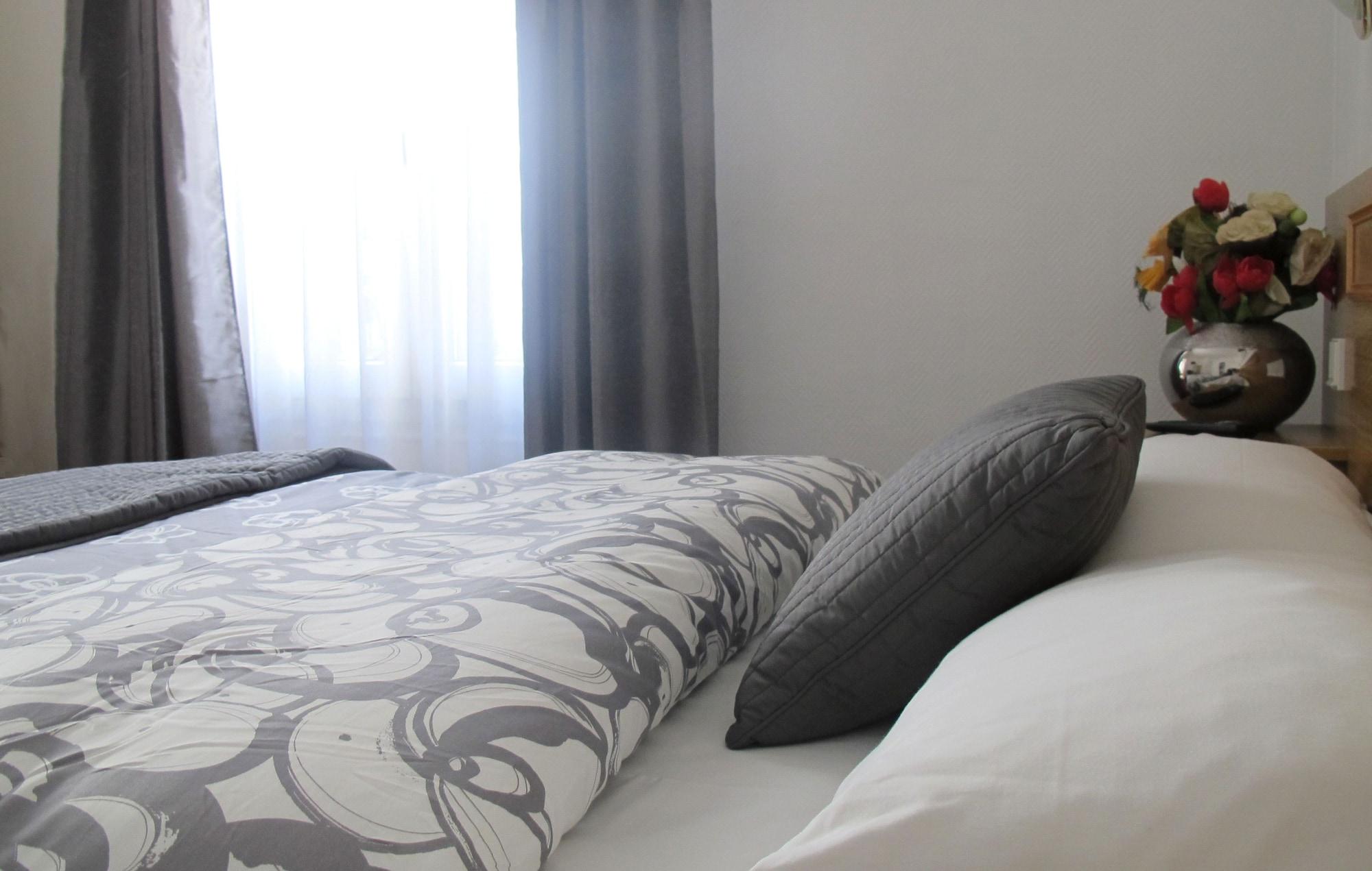 Hotel Cosy Monceau Париж Экстерьер фото